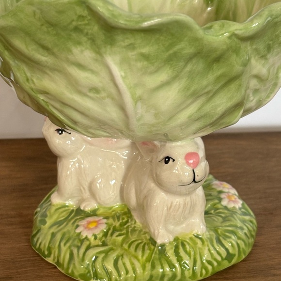 Easter Cabbage and Bunny Pedestal Bowl - Picture 4 of 7
